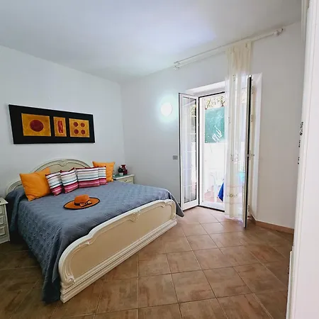 In Centro * سانتا تيريزا غالّورا
