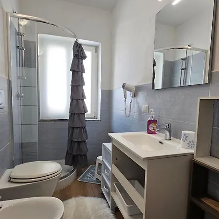In Centro * سانتا تيريزا غالّورا